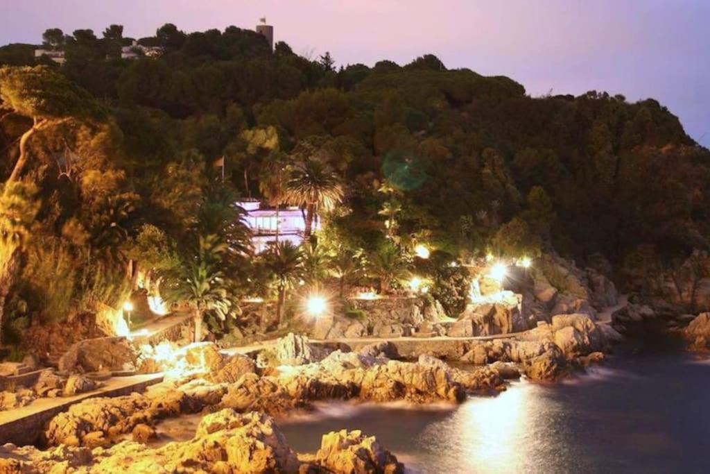 Somriu Apartament Fenals Platja โยเรตเดมาร์ ภายนอก รูปภาพ