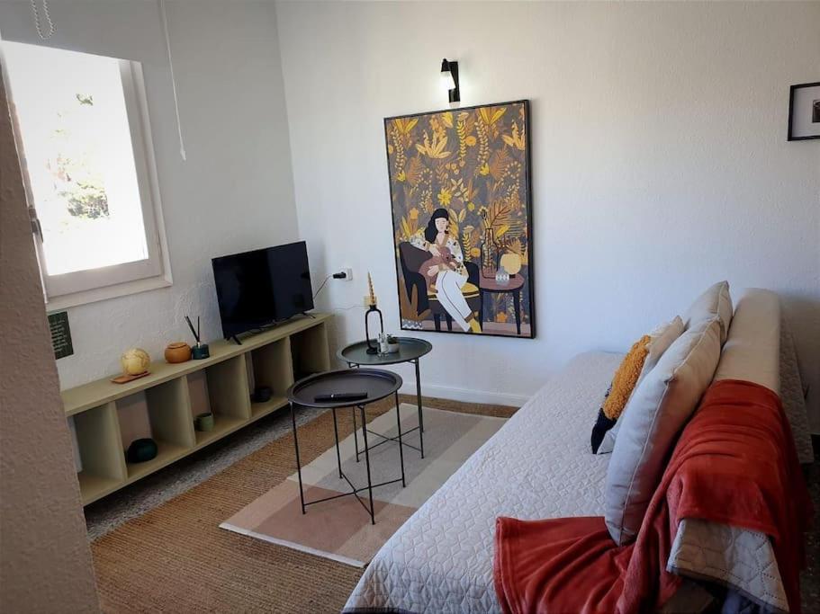 Somriu Apartament Fenals Platja โยเรตเดมาร์ ภายนอก รูปภาพ