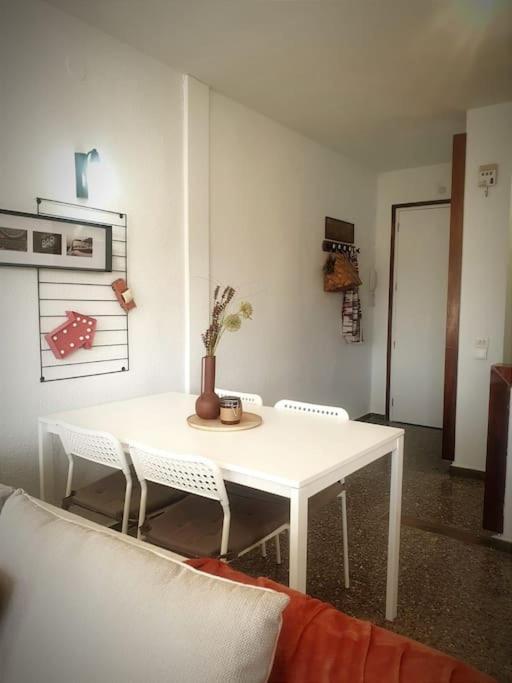 Somriu Apartament Fenals Platja โยเรตเดมาร์ ภายนอก รูปภาพ